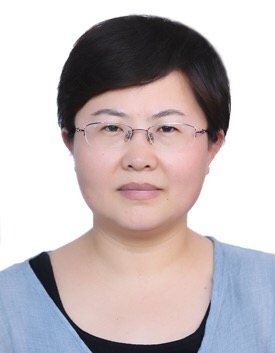 王 小 燕
